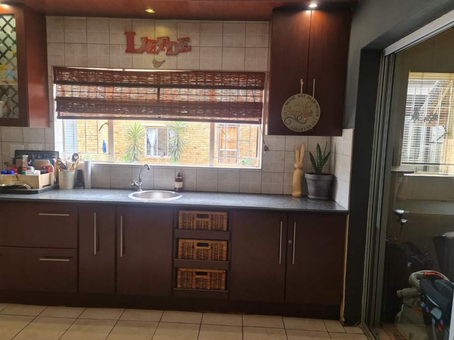 3 Bedroom Property for Sale in Rustenburg Central North West